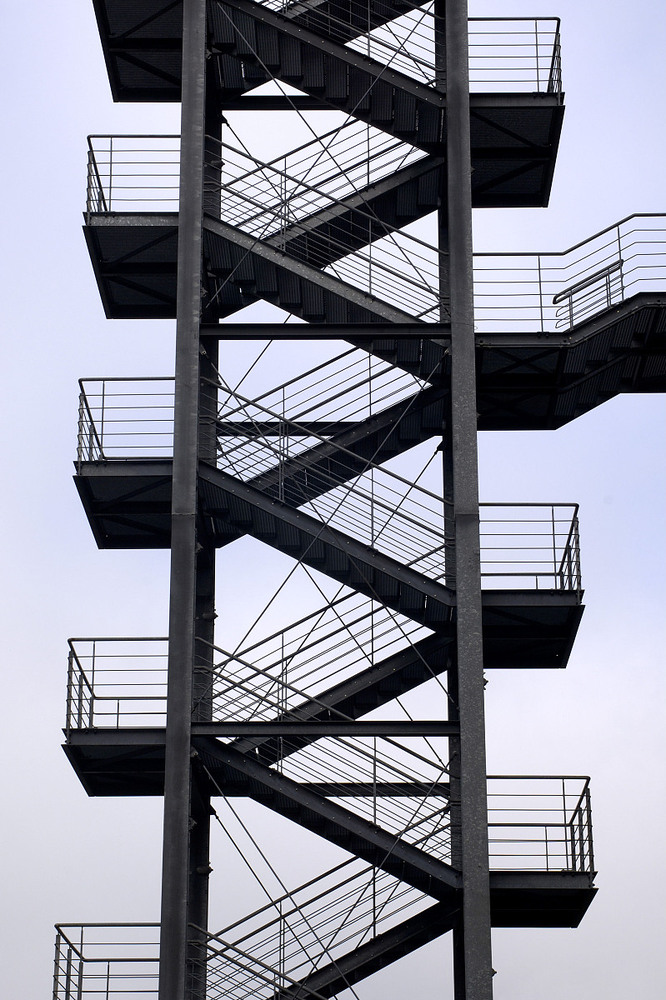 钢结构楼梯.jpg