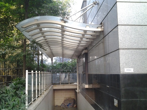 钢结构造型雨棚